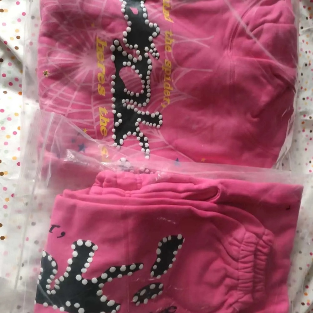 🙀Pink spider hoodie pink spider hoodie🙋🏻‍♂️